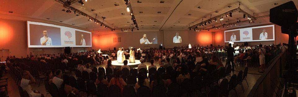 Montagem de eventos corporativos em resorts na Praia do Forte Bahia